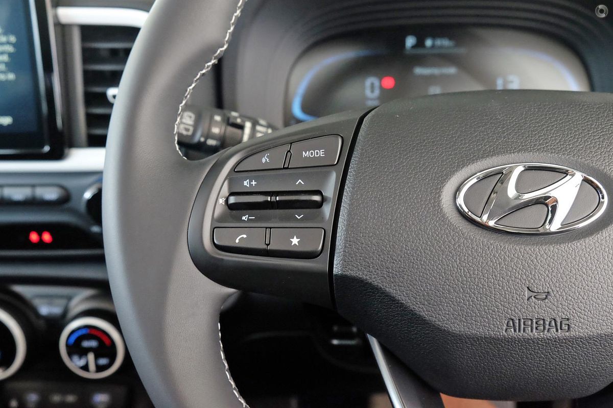 2025 Hyundai Venue Elite QX.V5