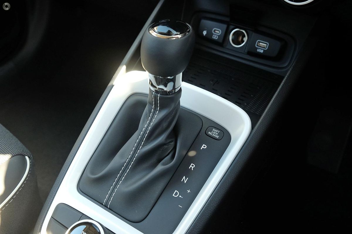 2025 Hyundai Venue Elite QX.V5