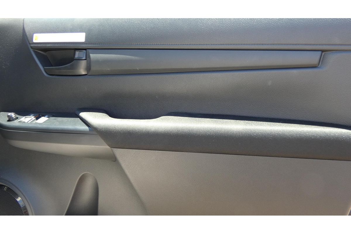 2025 Toyota Hilux SR GUN126R 4X4