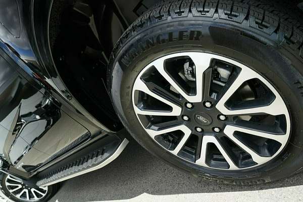 2025 Ford Ranger Platinum 4X4 3.0L