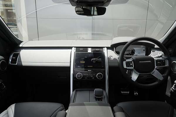 2025 Land Rover Discovery D350 Dynamic HSE Series 5