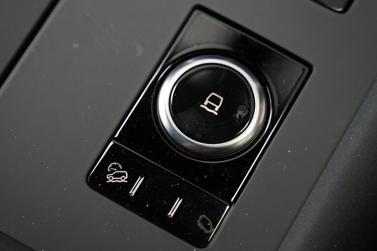 2025 Land Rover Discovery D350 Dynamic HSE Series 5