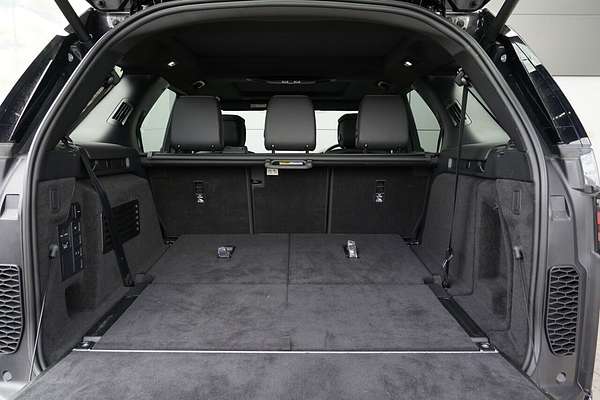 2025 Land Rover Discovery D350 Dynamic HSE Series 5