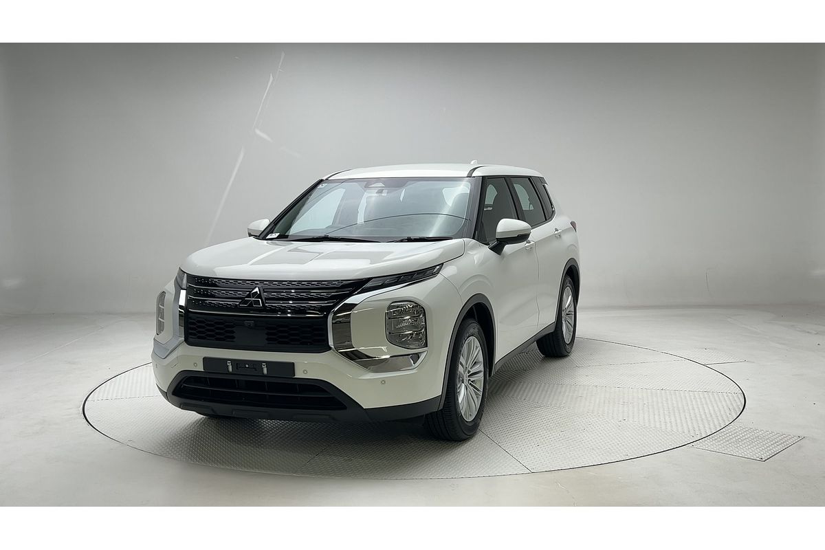2024 Mitsubishi Outlander ES ZM