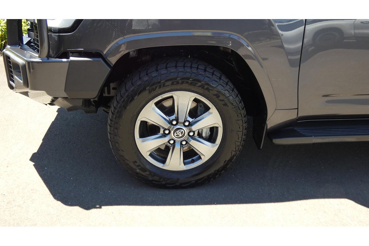 2022 Toyota Landcruiser VX FJA300R