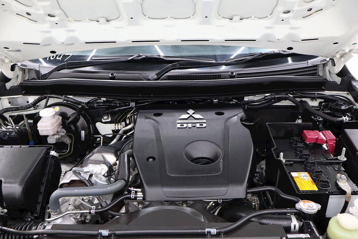 2023 Mitsubishi Triton GLX+ MR 4X4