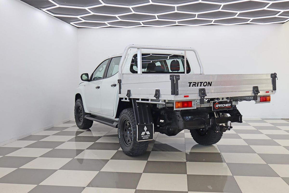 2023 Mitsubishi Triton GLX+ MR 4X4