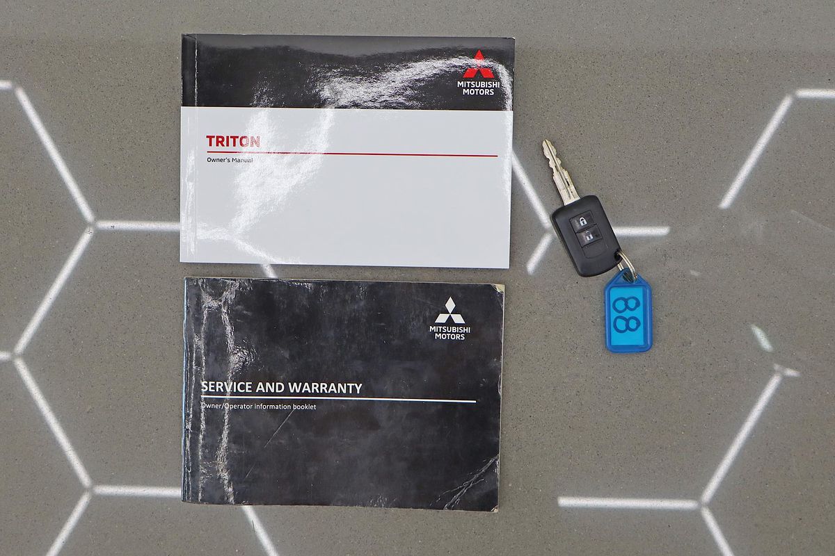 2023 Mitsubishi Triton GLX+ MR 4X4