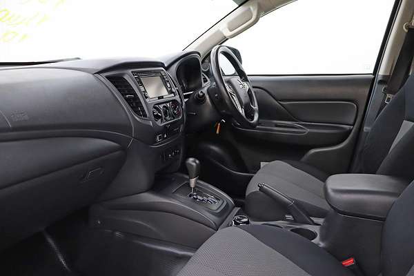 2019 Mitsubishi Triton GLX ADAS MR 4X4