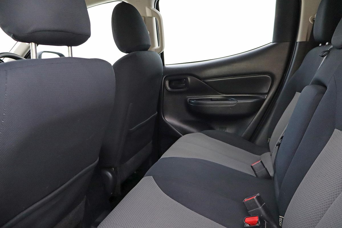 2019 Mitsubishi Triton GLX ADAS MR 4X4