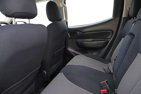 2019 Mitsubishi Triton GLX ADAS MR 4X4