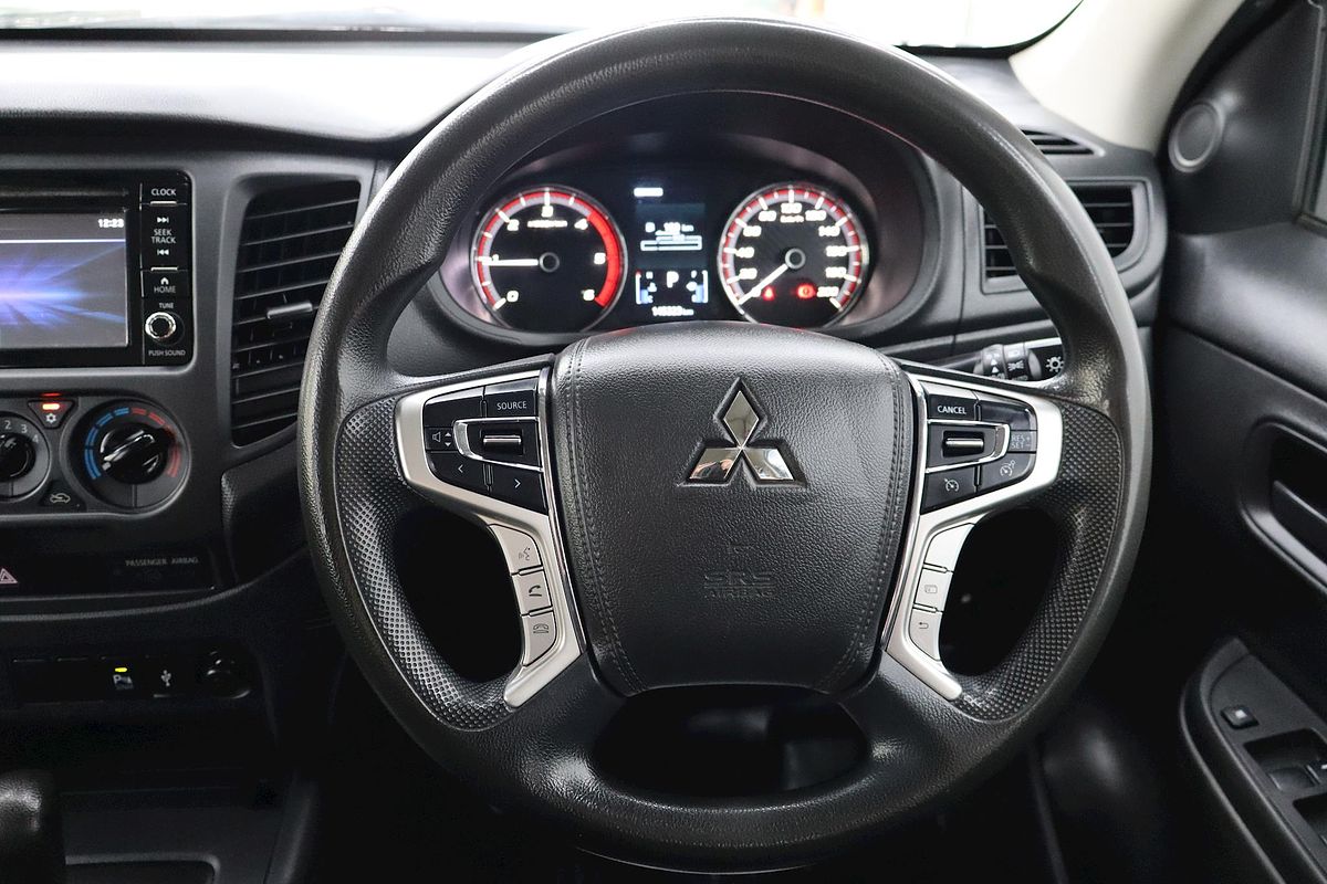 2019 Mitsubishi Triton GLX ADAS MR 4X4