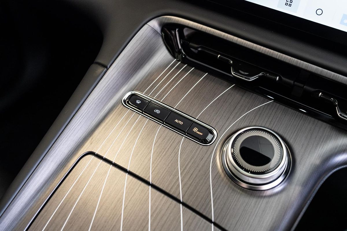 2025 Geely Starray EM-i Inspire P145