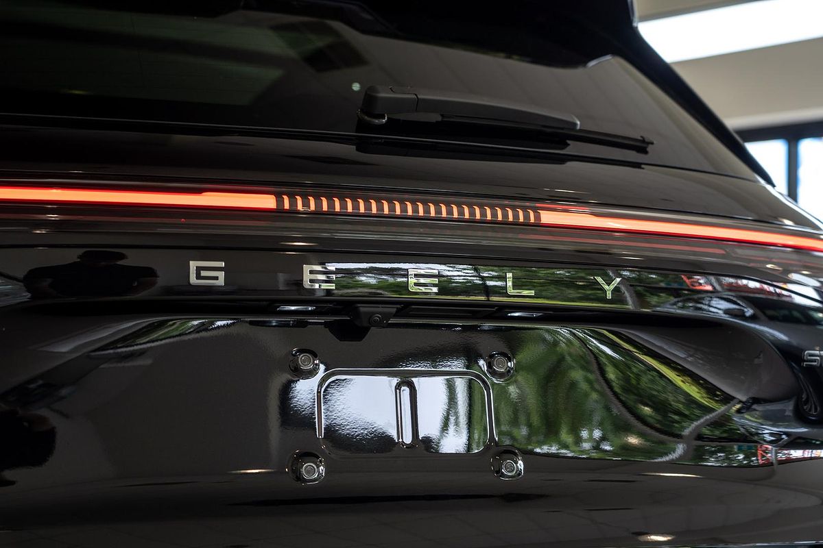 2025 Geely Starray EM-i Inspire P145