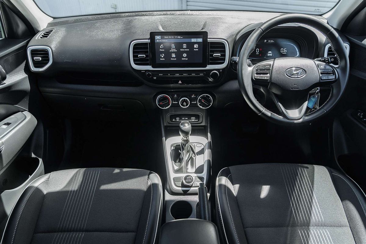 2023 Hyundai Venue Active QX.V5