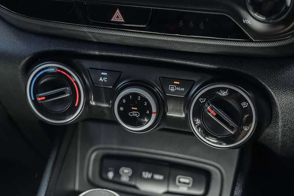 2023 Hyundai Venue Active QX.V5