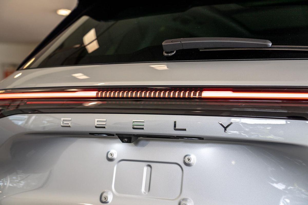 2025 Geely Starray EM-i Inspire P145