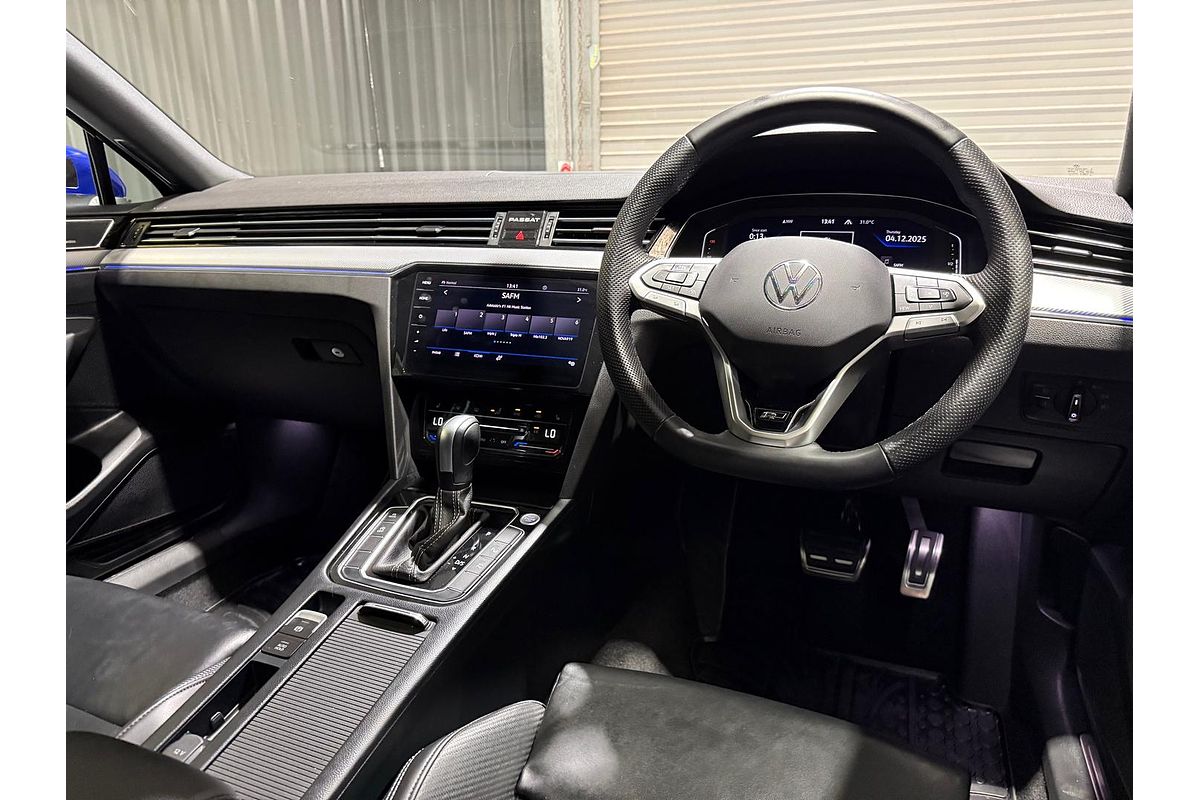 2022 Volkswagen Passat 206TSI R-Line B8