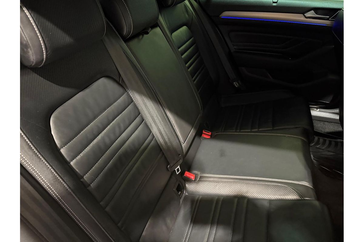 2022 Volkswagen Passat 206TSI R-Line B8