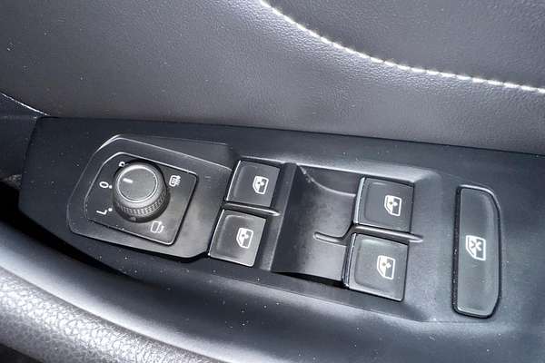 2022 Volkswagen Passat 206TSI R-Line B8