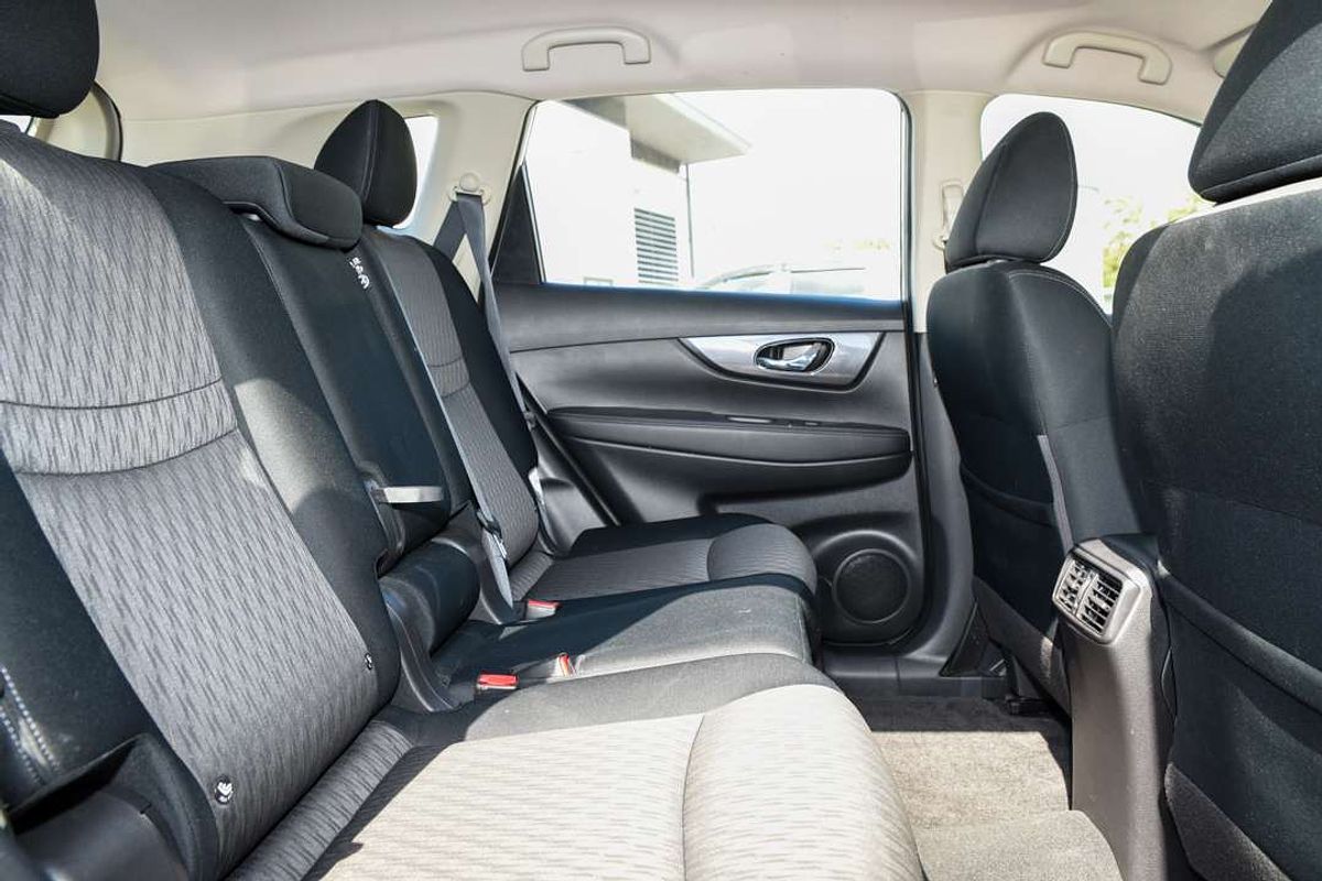 2022 Nissan X-TRAIL ST T32