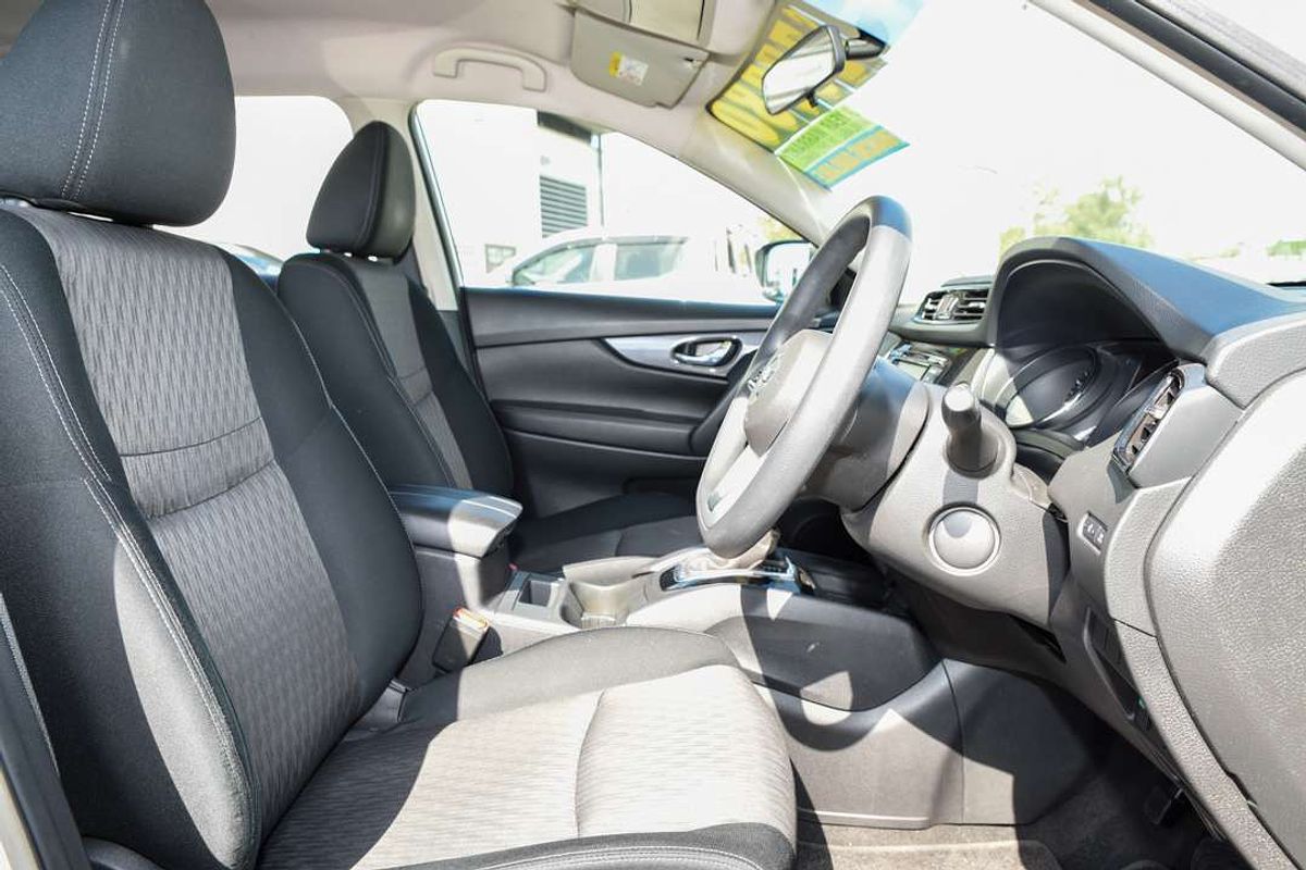 2022 Nissan X-TRAIL ST T32