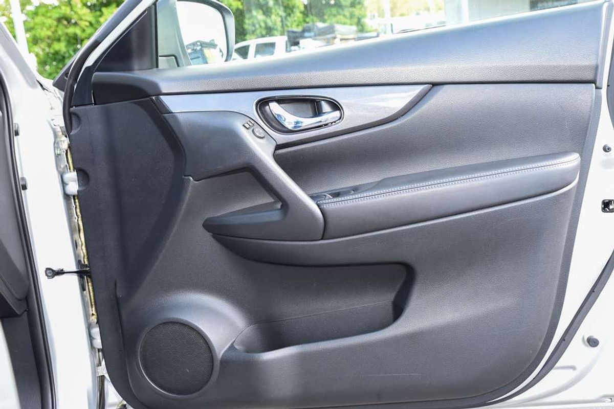 2022 Nissan X-TRAIL ST T32