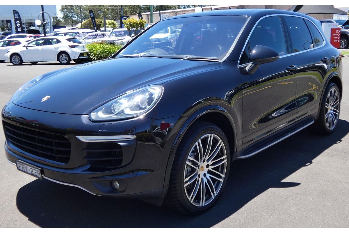 2015 Porsche Cayenne S 92A
