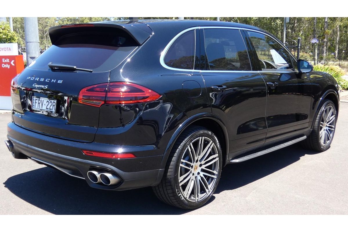 2015 Porsche Cayenne S 92A