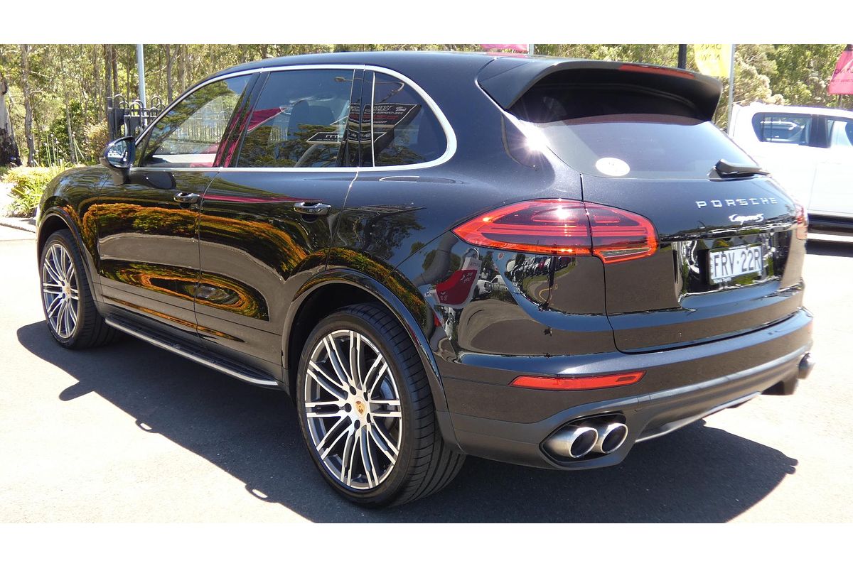 2015 Porsche Cayenne S 92A