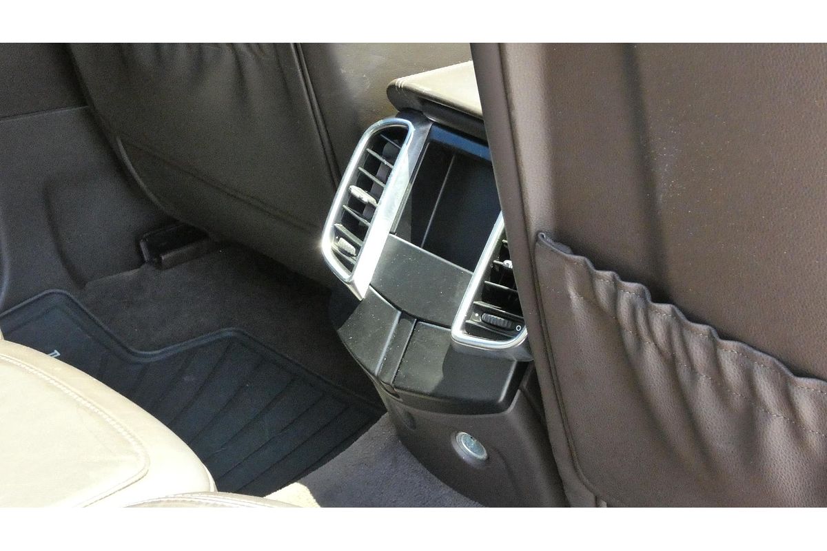 2015 Porsche Cayenne S 92A