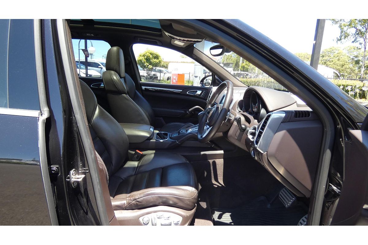 2015 Porsche Cayenne S 92A
