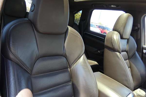 2015 Porsche Cayenne S 92A