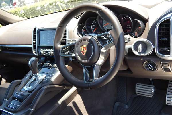 2015 Porsche Cayenne S 92A