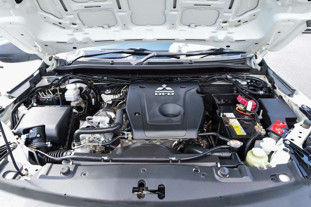 2020 Mitsubishi Triton GLX ADAS MR 4X4