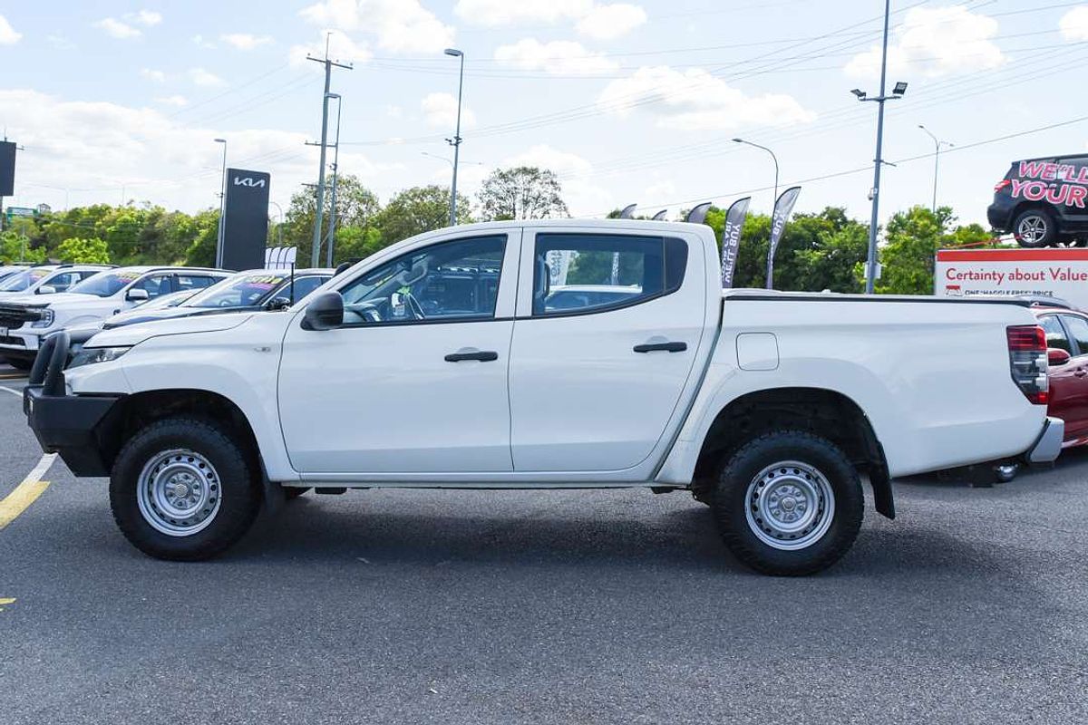 2020 Mitsubishi Triton GLX ADAS MR 4X4