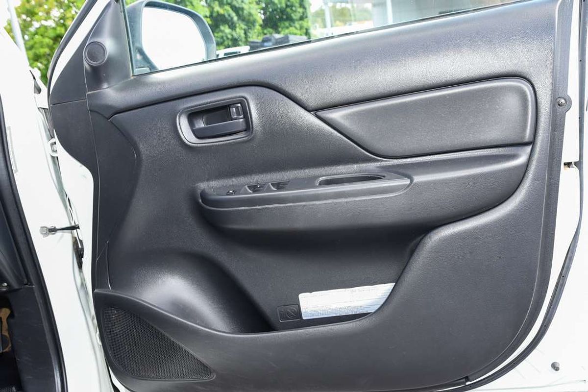 2020 Mitsubishi Triton GLX ADAS MR 4X4