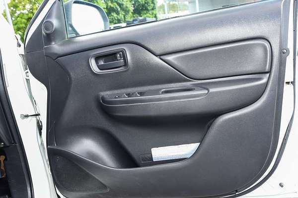 2020 Mitsubishi Triton GLX ADAS MR 4X4