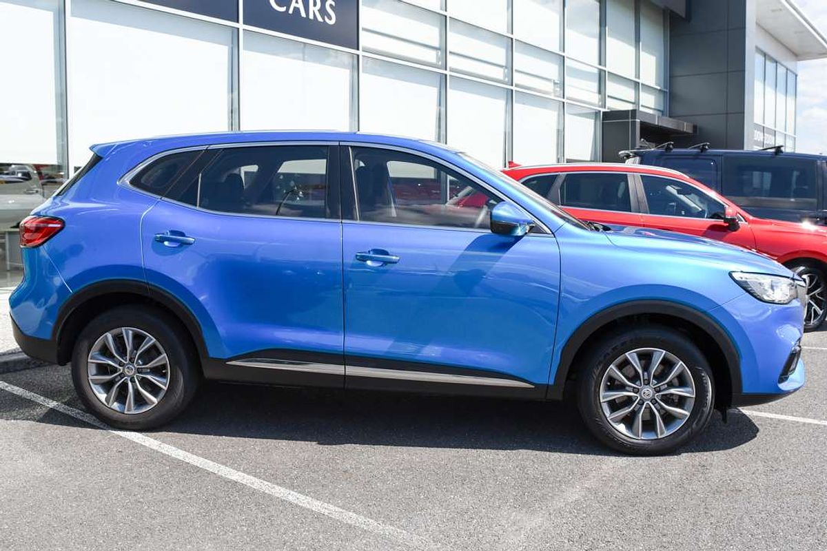 2020 MG HS Core SAS23