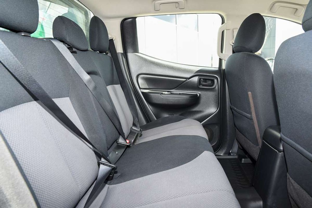 2019 Mitsubishi Triton GLX ADAS MR 4X4