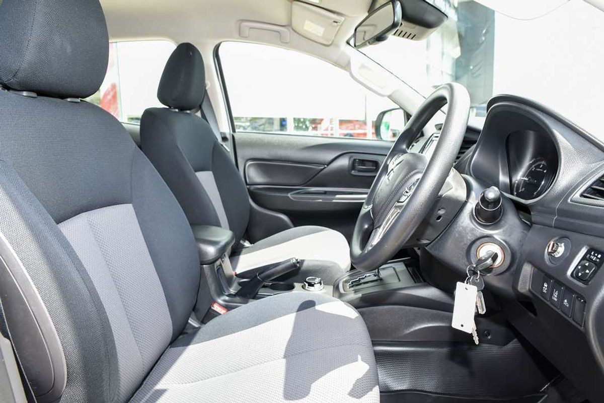 2019 Mitsubishi Triton GLX ADAS MR 4X4