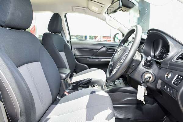 2019 Mitsubishi Triton GLX ADAS MR 4X4