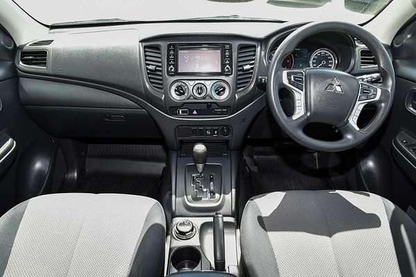 2019 Mitsubishi Triton GLX ADAS MR 4X4