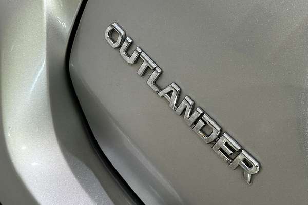 2021 Mitsubishi Outlander ES ZL