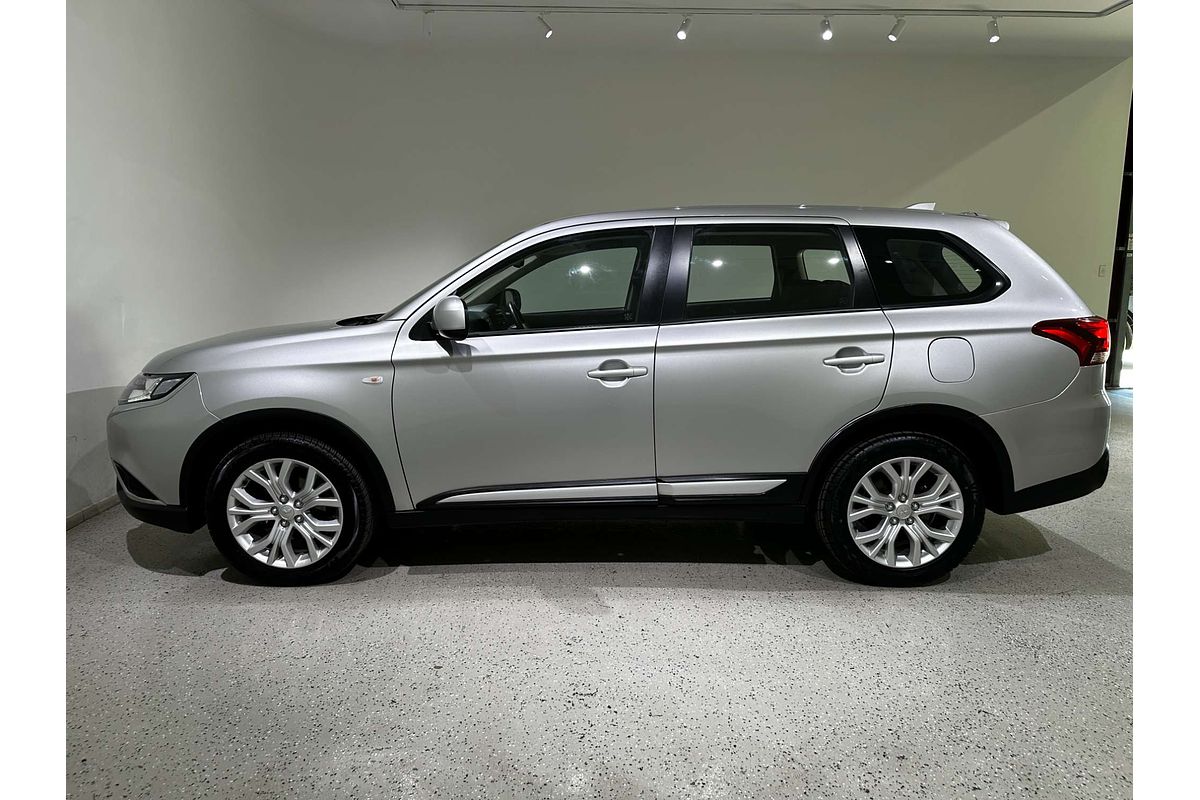 2021 Mitsubishi Outlander ES ZL