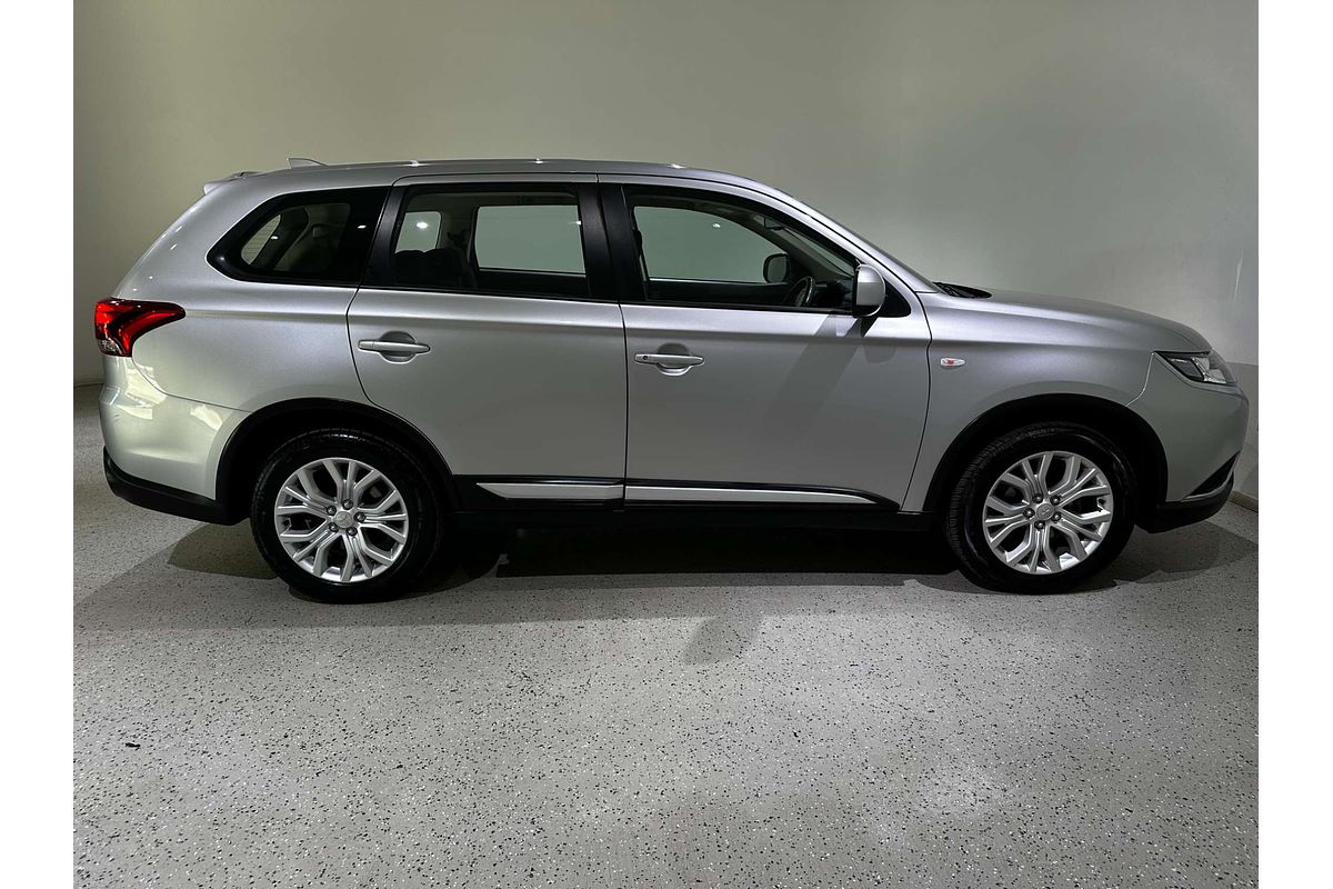 2021 Mitsubishi Outlander ES ZL