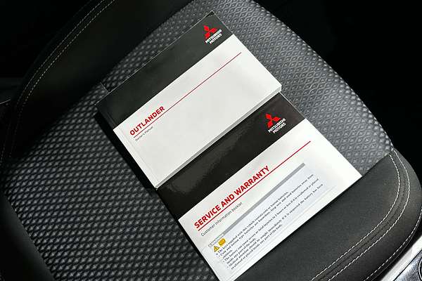 2021 Mitsubishi Outlander ES ZL