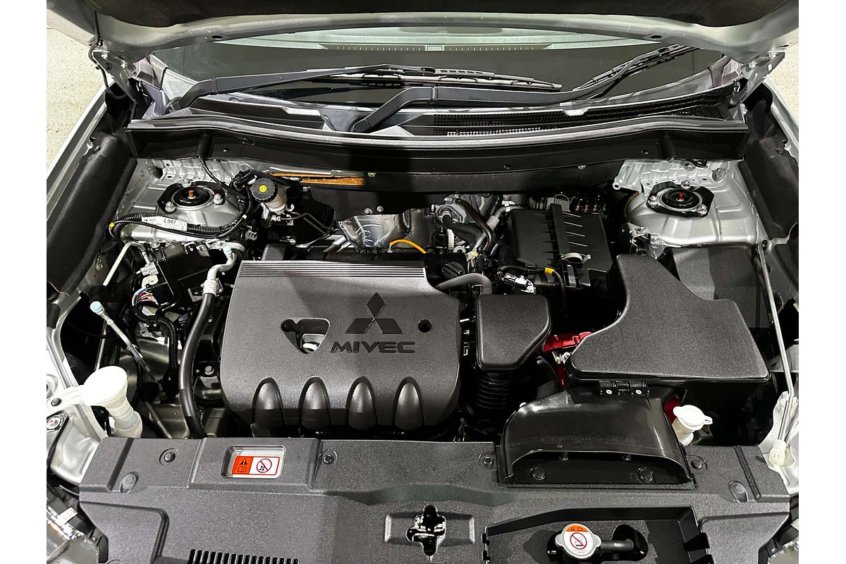 2021 Mitsubishi Outlander ES ZL