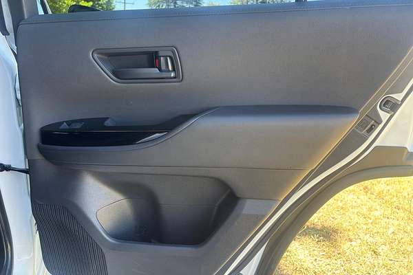 2024 Toyota Landcruiser GXL FJA300R