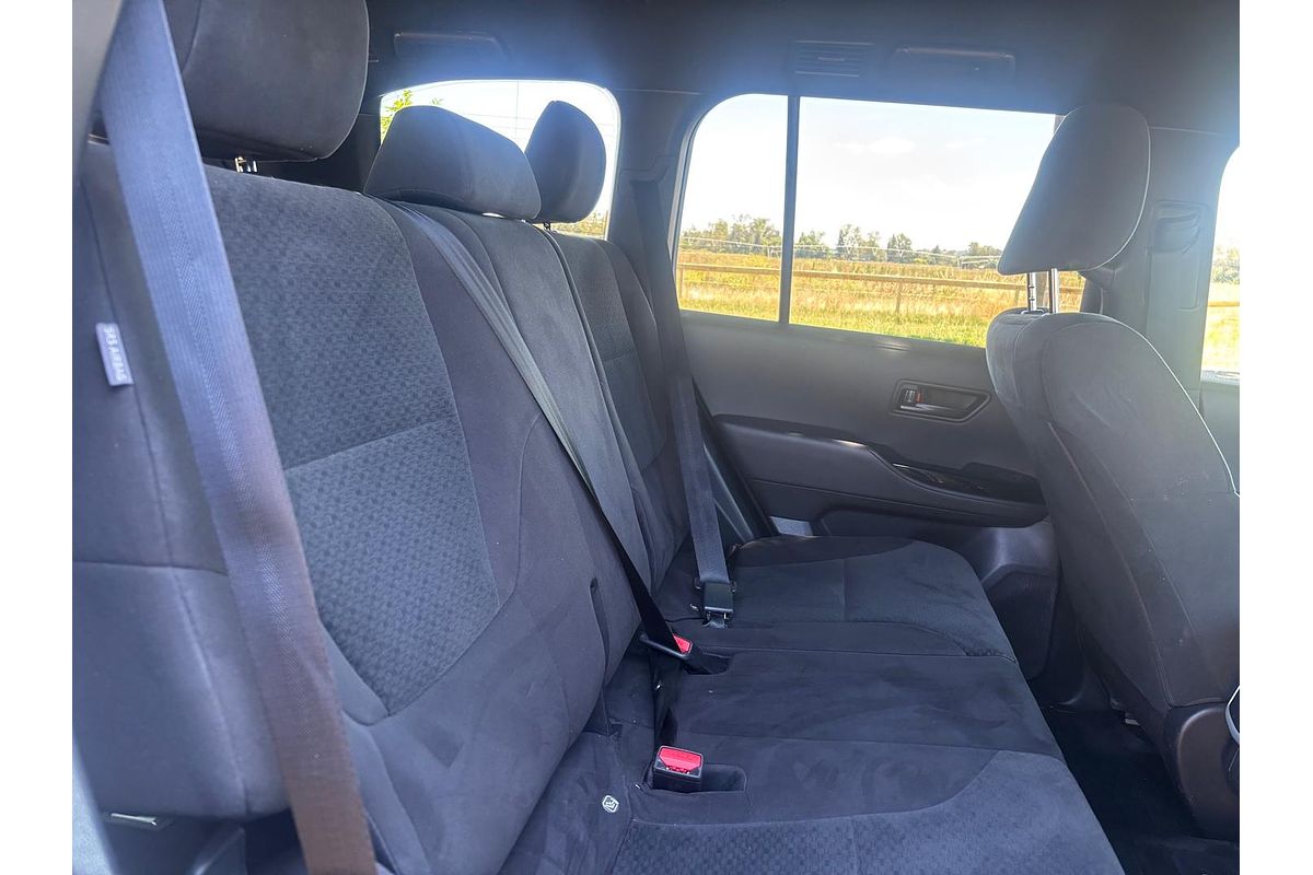 2024 Toyota Landcruiser GXL FJA300R